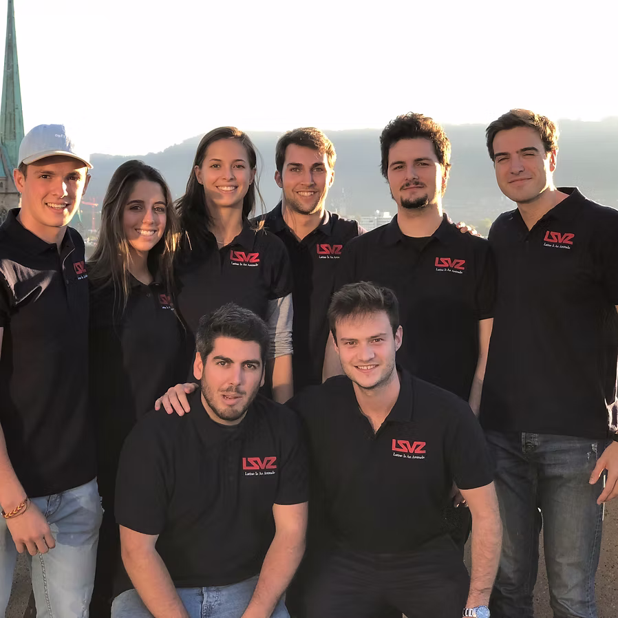 The LSVZ team that reactivated the association